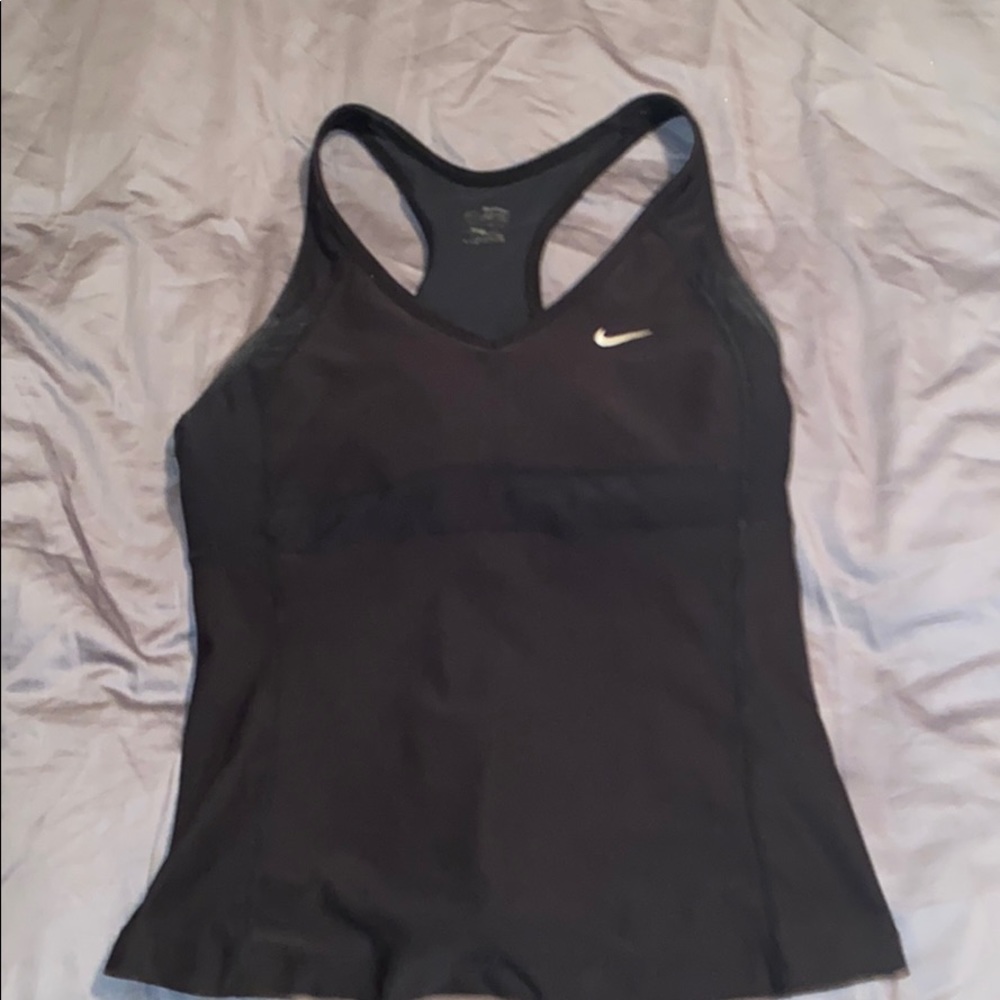 VERY RARE Nike women’s medium racer back tank top